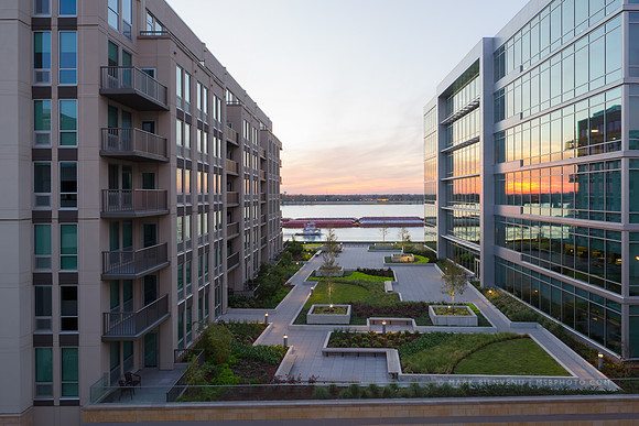 IBM Rooftop Terrace | McKnight Landscape Architects