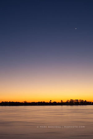 Moonrise on the Mississippi