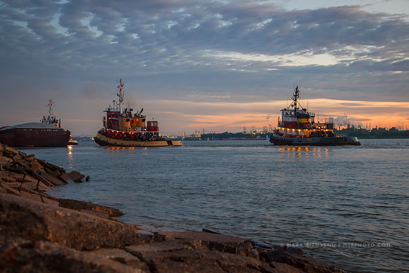 Tugboats on the Mississippi River